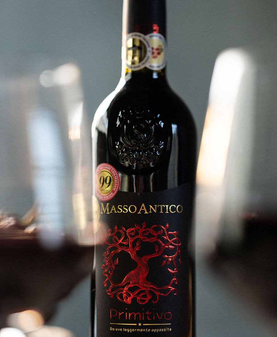 Bottiglia di vino Masso Antico
